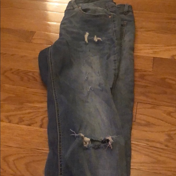 Jeans - Picture 5 of 6
